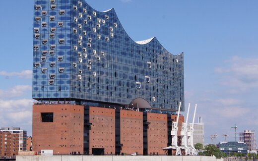 Elbphilharmonie Hamburg modernes Konzerthaus am Hafen Elbphilharmonie Hamburg am Wasser